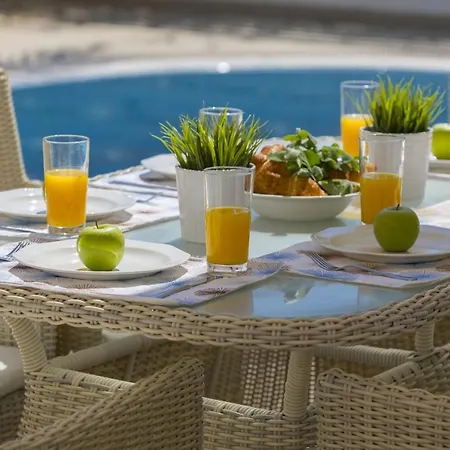 The Ultimate Guide To Renting Your Luxury 4 Bedroom Villa Near The Beach, Protaras Villa 1527