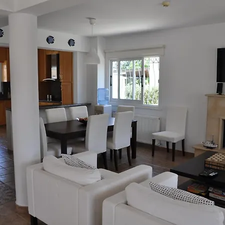 The Ultimate Guide To Renting Your Luxury 4 Bedroom Villa Near The Beach, Protaras Villa 1527